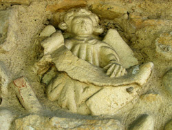 Dombes - Bas-relief de l'église de Civrieux